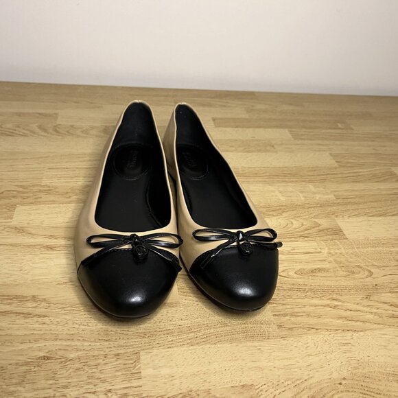 NWT Michael Kors Melody Toe Cap Ballet Flats Size 9 Black and Tan - Picture 2 of 8